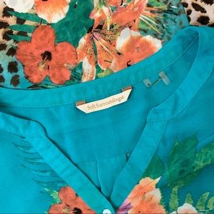 Soft Surroundings Tops - Soft Surroundings V-Neck Tunic Floral & Leopard Sm Soft Surroundings Tops - Soft Surroundings V-Neck Tunic Floral & Leopard Sm